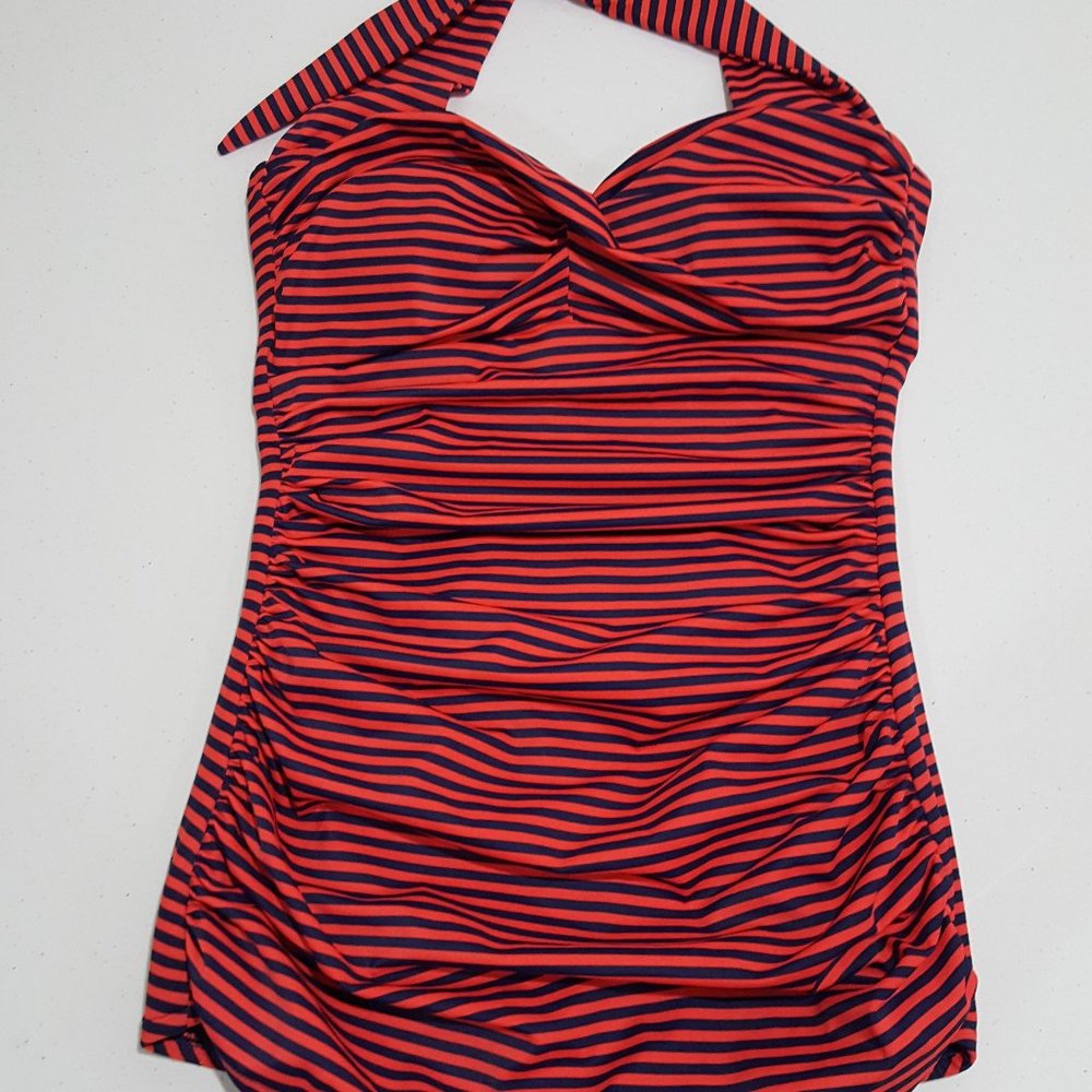 Catalina suddenly slim one piece swim suit small